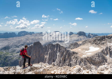 Cima dei bureloni, Paneveggio - Pale di San Martino Naturpark, Trient Provinz, Trentino Alto Adige, Italien, Europa. Blick vom Gipfel des Cima dei bureloni Stockfoto