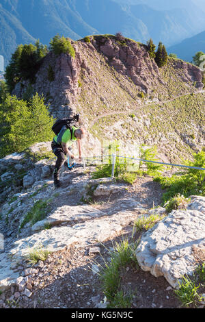 Ferrata stringari Europa, Italien, Trentino Alto Adige, Nonstal, Trient, Nonstal, Naturpark Adamello Brenta Stockfoto