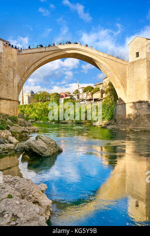 Mostar, Bosnien und Herzegowina - Stari Most oder Alte Brücke, den Fluss Neretva Stockfoto