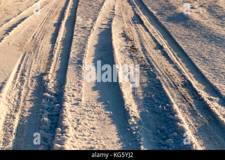 Spuren im Schnee Stockfoto