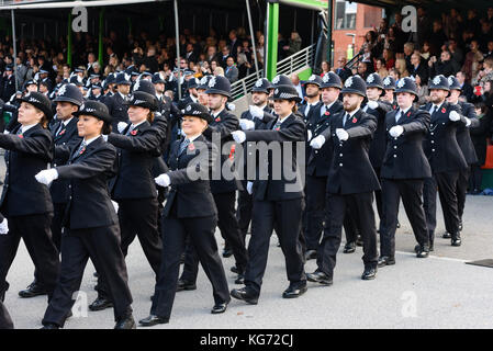 Polizei Rekruten auf Parade während der Metropolitan Police Service passing Out Parade, die staffelung von 182 neuen Rekruten aus der met der Polizei zu markieren Stockfoto