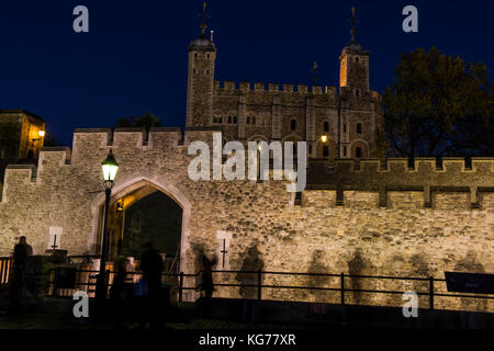 Tower von London bei Nacht. Bild, November 2014 Stockfoto