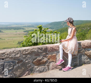 Blick vom Champlain Ausblick in Richtung Ottawa River und Tal, Parc Gatineau, Quebec, Kanada Stockfoto