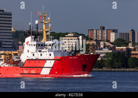 Halifax, Kanada - 29 August 2017: Die kanadische Küstenwache light icebreaker Earl Grey wurde 1986 in Betrieb genommen und ist in Charlottetown, PEI. Stockfoto