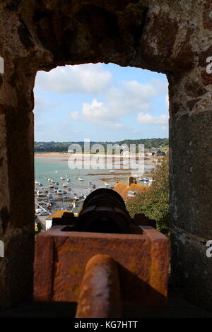 Kanone auf Gorey castle Jersey Stockfoto