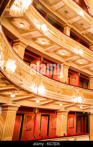 Belgrad, Serbien - Oktober 18, 2017: Innenraum des Nationaltheater in Belgrad, Serbien. Theater im Jahre 1869 eröffnet wurde. Stockfoto