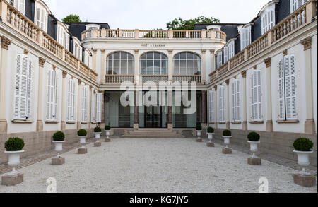 Epernay, Frankreich - Juni 13, 2017: Champagner Haus Moet Chandon an der Avenue de Champagne in Epernay, Frankreich. Stockfoto