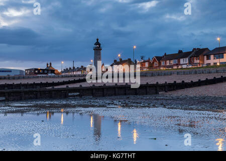 Die Nacht am Strand in Shoreham-by-Sea, West Sussex, England. Stockfoto