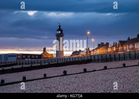 Abend am Kingston Leuchtturm in Shoreham-by-Sea, West Sussex, England. Stockfoto