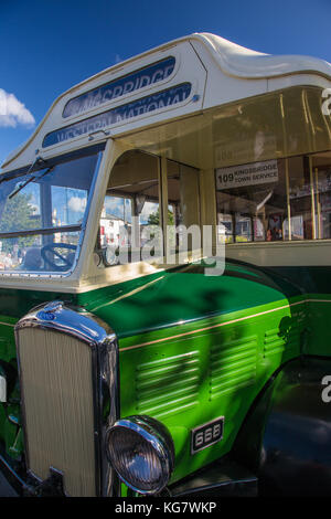 Jahrgang Bus an Kingsbridge, Devon Stockfoto