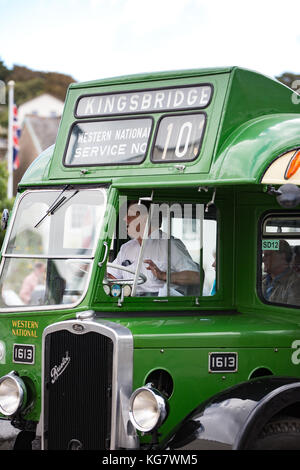 Jahrgang Bus an Kingsbridge, Devon Stockfoto