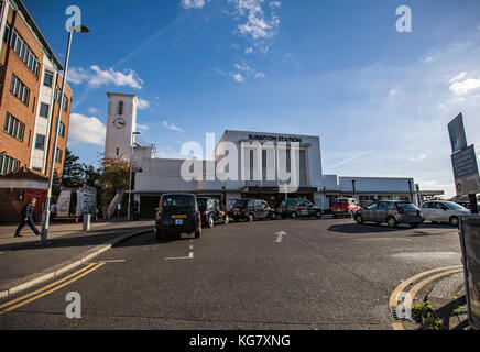 Bahnhof Surbiton, Großbritannien Stockfoto