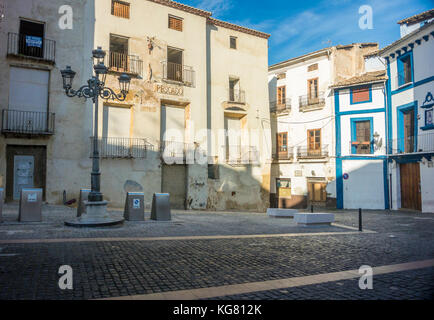 Gebäude auf dem Marktplatz in der alten Stadt von Xativa (jativa), Valencia, Spanien Stockfoto