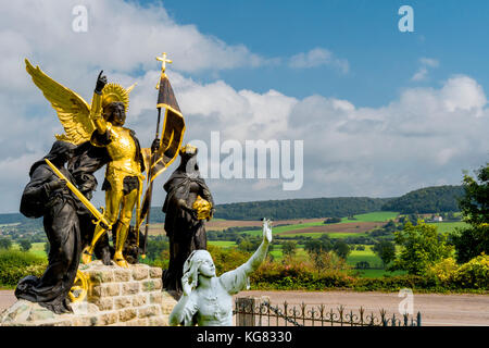 Domremy-la-Pucelle (Frankreich, Lothringen): Geburtsort von Joan d'Arc; Gedenkstätte und Kirche Stockfoto