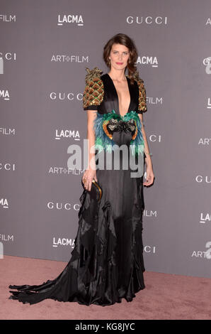 Los Angeles, Ca, USA. Nov. 2017. Michelle Alves bei der LACMA Art Film Gala 2017 Mit Mark Bradford Und George Lucas bei LACMA am 4. November 2017 in Los Angeles, Kalifornien. Gutschrift: David Edwards/Media Punch/Alamy Live News Stockfoto