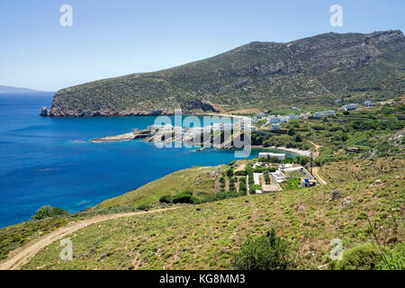 Küste Landschaft im kleinen Fischerdorf Apollonas, Nordseite der Insel Naxos, Kykladen, Ägäis, Griechenland Stockfoto