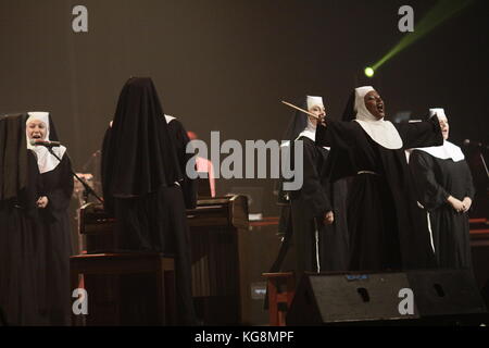 Sister Act ist ein amerikanischer Comedy-Film aus dem Jahr 1992 Stockfoto