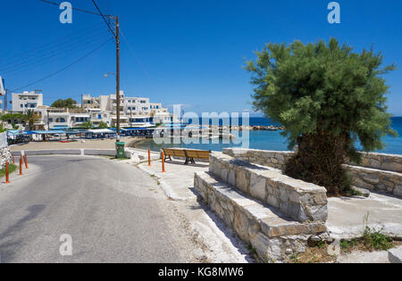 Strand von dem kleinen Fischerdorf Apollonas, Nordseite der Insel Naxos, Kykladen, Ägäis, Griechenland Stockfoto