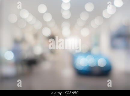 Defokussierten Bild von kommerziellen Auto stehen im Show room Stockfoto