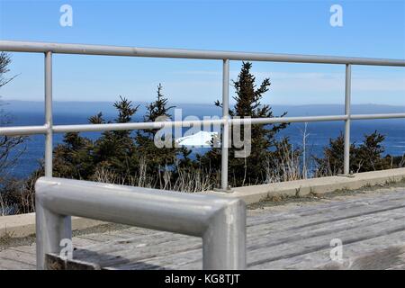 Eisberg in der Bucht, Torbay, Neufundland Labrador Stockfoto