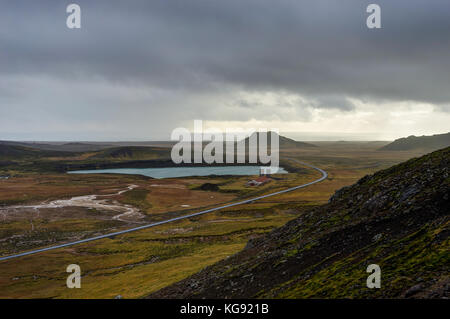 Mit Blick auf die geothermische Feld in Island Stockfoto