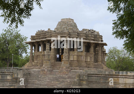 Äußere Ansicht der Sonne Tempel. In 1026 gebaut - 27 ad während der Regierungszeit von bhima i des chaulukya Dynastie, modhera Dorf mehsana Bezirk, Gujarat Stockfoto