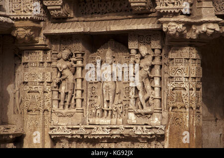 Parvati, der Buße, der inneren Wand der Rani ki Vav, ein aufwendig konstruierte stepwell am Ufer des Flusses Saraswati. Patan, Gujarat, Indien. Stockfoto