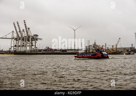 Am Hafen Stockfoto