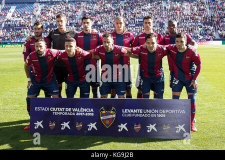 Valencia, Spanien. November 2017. Levante UD steht vor dem spanischen La-Liga-Spiel zwischen Levante UD und Girona CF im Ciutat de Valencia Stadium am 5. November 2017 an. Quelle: Gtres Información más Comuniación online, S.L./Alamy Live News Stockfoto