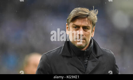 Rostock, Deutschland. November 2017. Sportdirektor Oliver Kreuzer (KSC). GES./Fussball/3. Liga: Hansa Rostock - Karlsruher SC, 05.11.2017 |Nutzung weltweit Credit: dpa/Alamy Live News Stockfoto