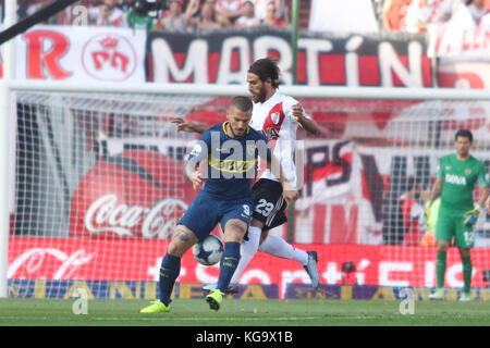 Buenos Aires, Argentinien. November 2017. Dario Benedetto von Boca Juniors während des Derby mit River Plate an diesem Sonntag auf Monumental Stadion von Buenos Aires, Argentinien. ( Quelle: Néstor J. Beremblum/Alamy Live News Stockfoto