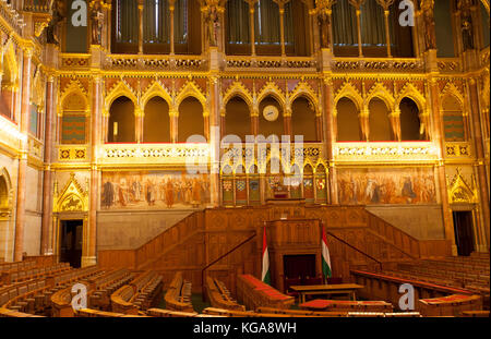 Budapest - 17. September 2017: Innenraum der Budapester Parlament Gebäude Kammer der Nationalversammlung. Stockfoto