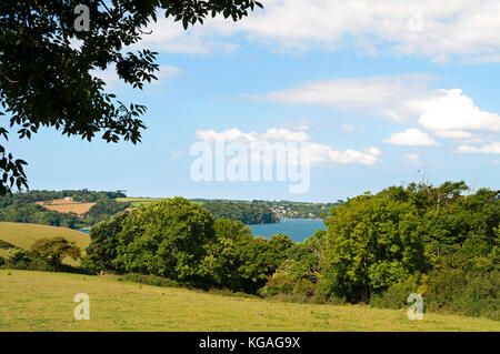 Blick über thehelford River von mawnan Smith in Cornwall, England, Großbritannien, Großbritannien. Stockfoto