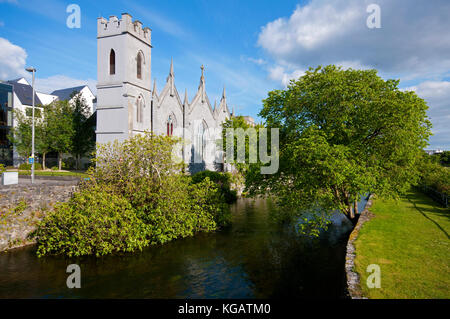 Brüder Fluss und Saint Vincent's Convent der Barmherzigkeit, Galway, County Galway, Irland Stockfoto