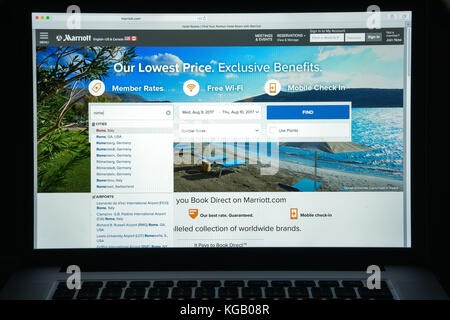 Mailand, Italien - 10. August 2017: Homepage der Marriott-Website. Es ist ein amerikanisches multinationales, diversifiziertes Gastgewerbe-Unternehmen, das verwaltet und Franchises vertreibt Stockfoto