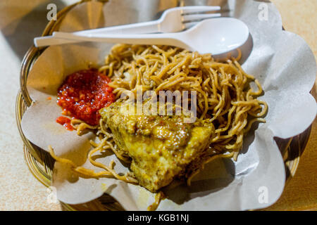 Rund um Gili T-Nacht Markt Stockfoto