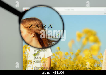 Mailand, Italien - 7. Mai 2017: Zara-Website Homepage. Es ist eine spanische Marke fashion-e-commerce Store. Stockfoto
