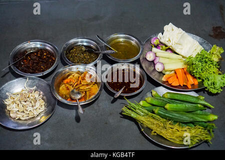 Mandalay, Myanmar - Nachtmarkt Essen Stockfoto