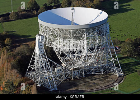 Luftaufnahme von Jodrell Bank in Cheshire, Großbritannien Stockfoto