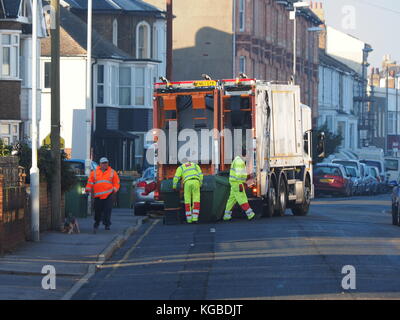 Sheerness, Kent, Großbritannien. 6 Nov, 2017. UK Wetter: Sonnig aber kalt Start in den Tag. Credit: James Bell/Alamy leben Nachrichten Stockfoto