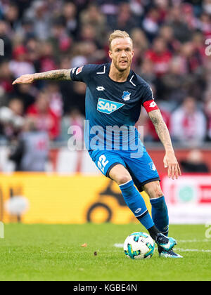 Köln, Deutschland. November 2017. Hoffenheims Kevin Vogt im Spiel der Bundesliga zwischen 1. FC Köln und 1899 Hoffenheim in Köln, Deutschland, 05. November 2017. Quelle: Marius Becker/dpa/Alamy Live News Stockfoto