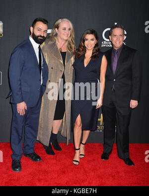 Los Angeles, USA. 05 Nov, 2017. ongoria (2. v. r) wirft mit honorees (l) Adrian Molina, Darla k. Anderson, und Lee Unkrich 195 nimmt an der 21. jährlichen Hollywood Film Awards im Beverly Hilton Hotel am 5. November 2017 in Beverly Hills, Kalifornien Quelle: tsuni/usa/alamy leben Nachrichten Stockfoto