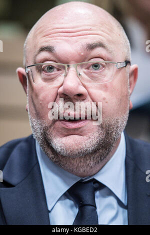 Brüssel, Bxl, Belgien. 6 Nov, 2017. französischen Landwirtschaftsminister Stephane travert vor der Landwirtschaft und Fischerei zuständigen Minister Konferenz zur nachhaltigen Nutzung von Pestiziden auf Europäischer Rat in Brüssel, Belgien am 06.11.2017 von wiktor dabkowski Credit: wiktor dabkowski/zuma Draht/alamy leben Nachrichten Stockfoto