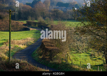 Bolton, Lancashire, UK. 6. november 2017. Ein schöner sonniger Tag für Wanderer rund um Elton Behälter mit Blick auf, Bury, Greater Manchester. Bild von Paul Heyes, Montag, November 06, 2017. Credit: Paul heyes/alamy leben Nachrichten Stockfoto