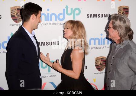 Novak Djokovic, Goldie Hawn, Kurt Russell  bei Ankunft für Goldie's Love in for Kids, Ron Burkle's Green Acres Estate, Beverly Hills, CA 3. November 2017. Foto: Priscilla Grant/Everett Collection Stockfoto