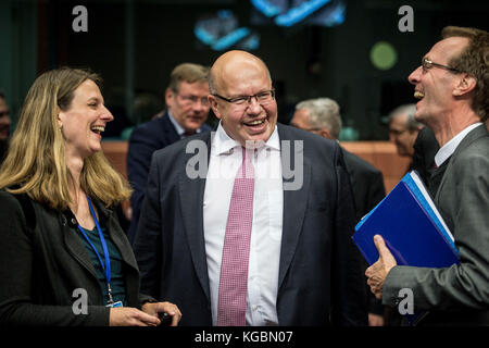 Brüssel, Bxl, Belgien. 6 Nov, 2017. wirkenden deutschen Bundesminister der Finanzen Peter Altmaier zu Beginn der Eurogruppe, Finanzminister der einheitlichen Währung Eurozone treffen auf EU-Zentrale in Brüssel, Belgien am 06.11.2017 von wiktor dabkowski Credit: wiktor dabkowski/zuma Draht/alamy leben Nachrichten Stockfoto