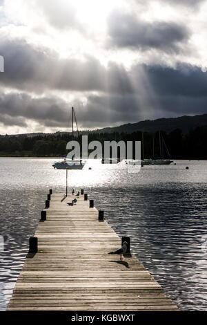 Boote in einer stürmischen See Stockfoto