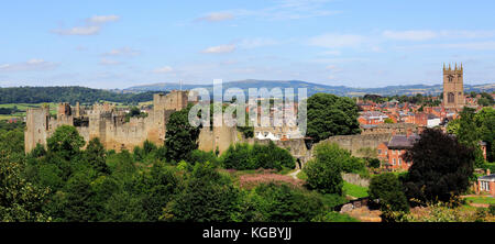 Ludlow Castle und St. Laurentius Kirche Ludlow, Shropshire, England, Europa Stockfoto