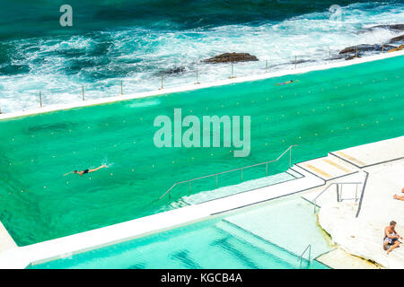 Bondi Bäder Home des legendären Bondi Icebergs Swimming Club liegt am südlichen Ende des Bondi Beach in Sydney, NSW, Australien Stockfoto