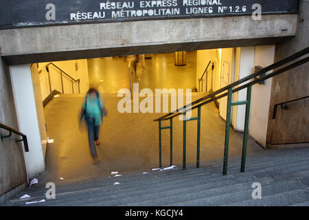 Die Metro in Paris. Stockfoto